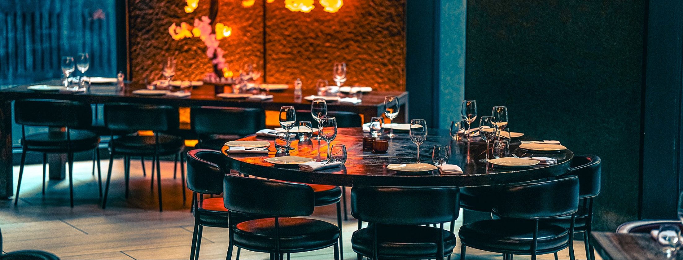 Nusr-Et dining room atmosphere