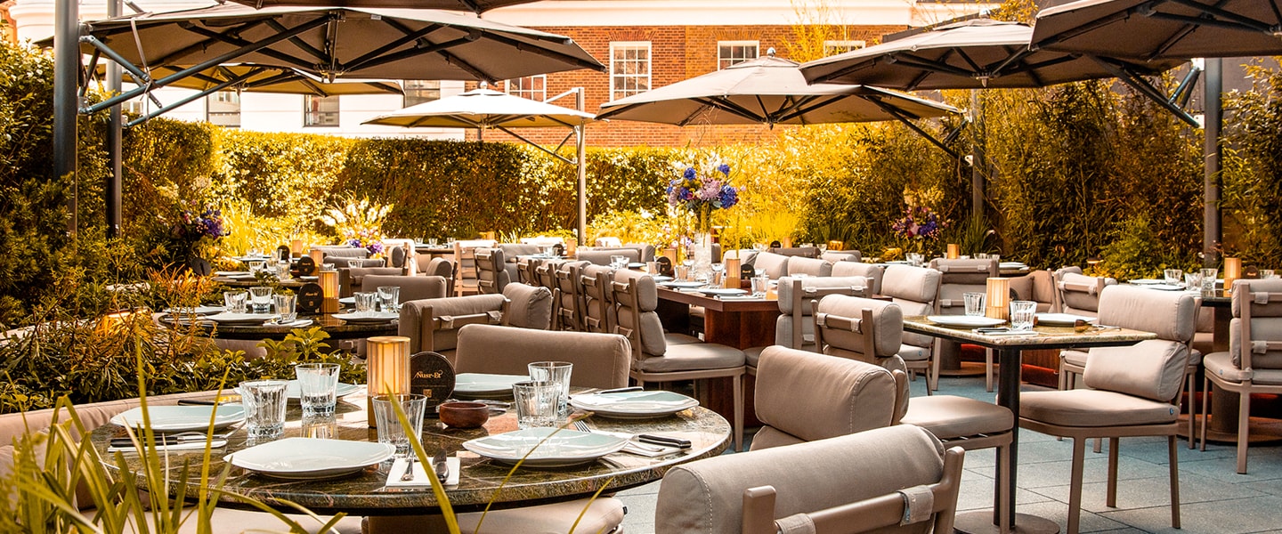 Nusr-Et Steakhouse London Atmosphere