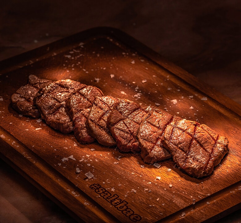 Nusr-Et signature steak presentation